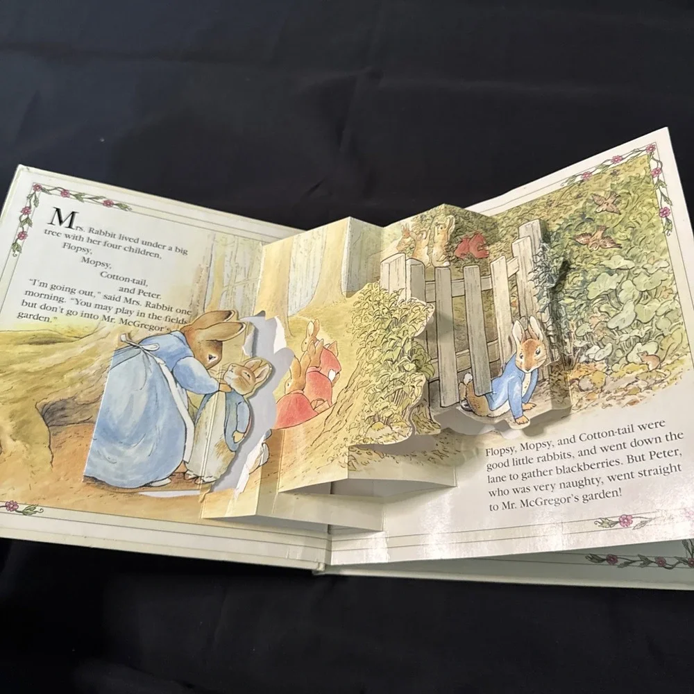 THE TALE OF PETER RABBIT; A POP-UP BOOK - Hardcover *Excellent Condition*